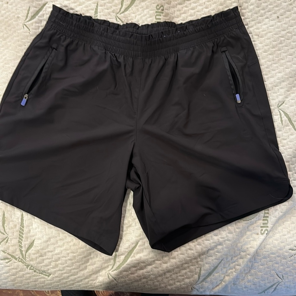 Women’s Tek Gear Bermuda shorts size XL